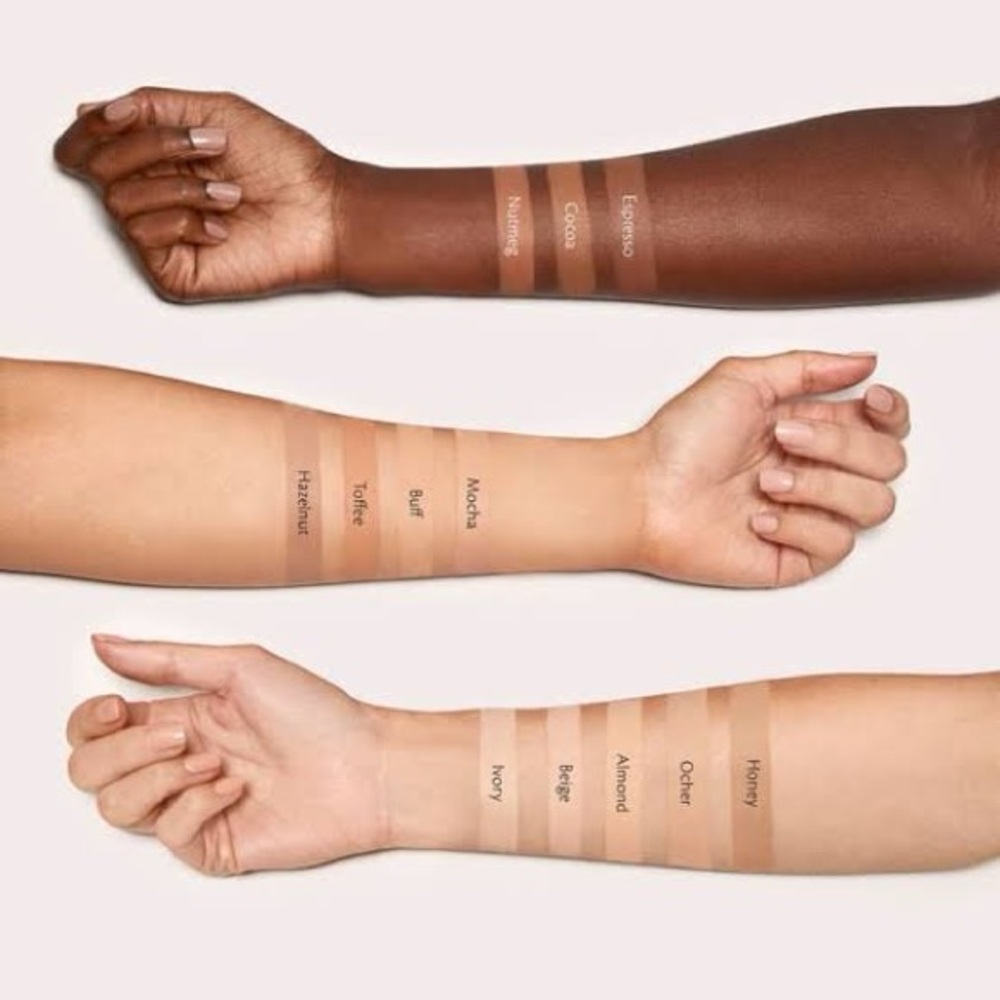 Cle de Peau Concealer Shade Nutmeg - Picture 4 of 4